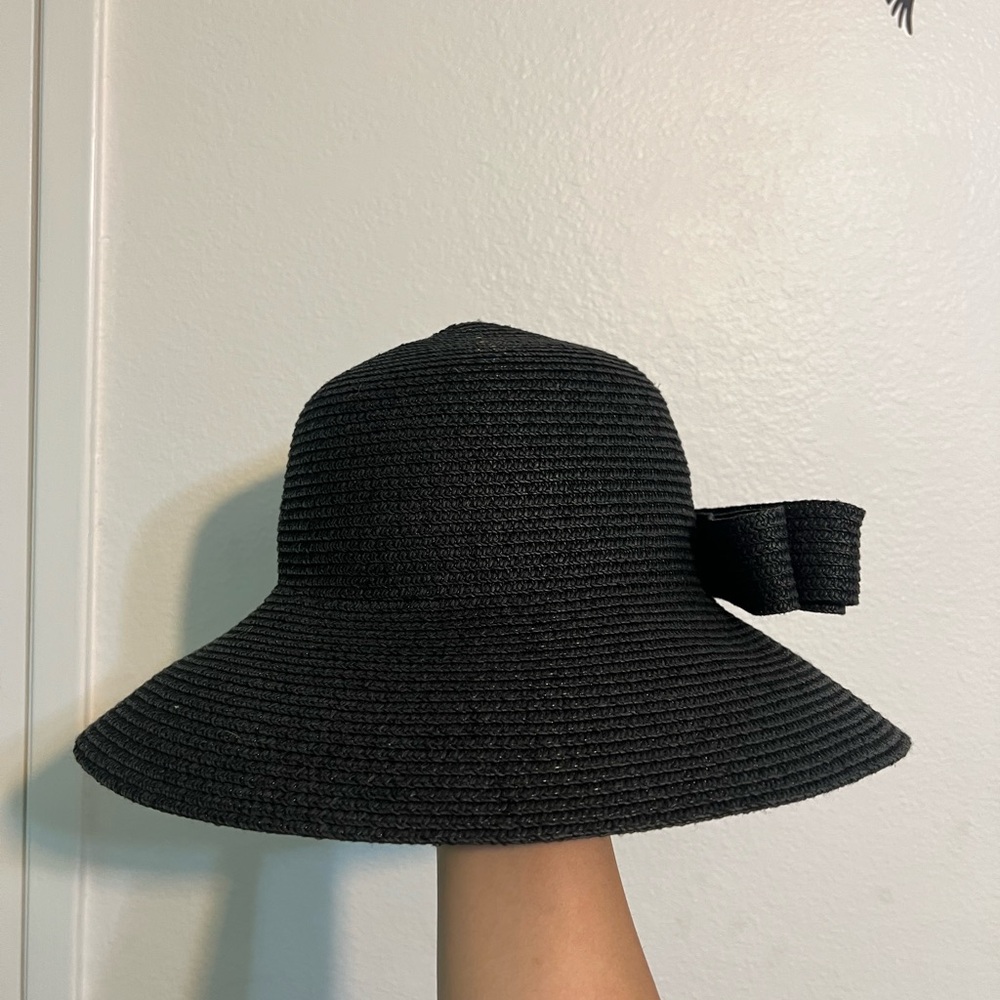 Black Beach Hat - Picture 4 of 5